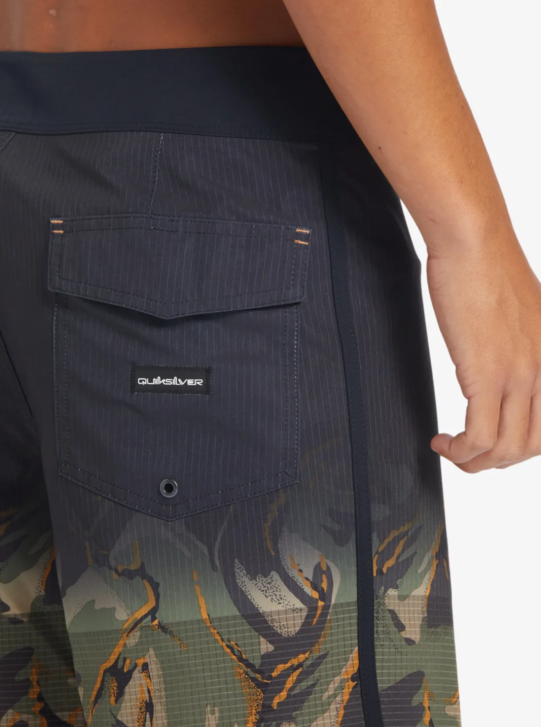 Mens Quiksilver Boardshorts|Highline Scallop 19" Boardshorts
