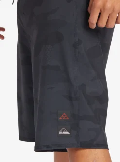 Mens Quiksilver Shorts & Amphibians|Surfsilk Hawaii Camo 21 21