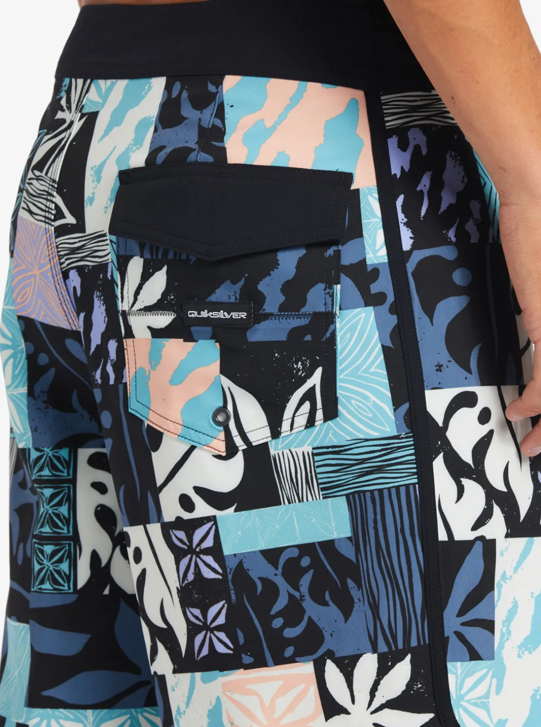 Mens Quiksilver Shorts & Amphibians|Surfsilk Hawaii Scallop 19 19" Boardshorts