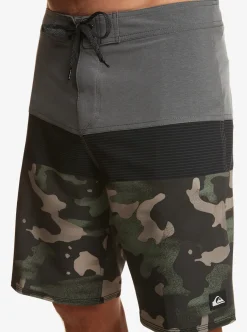 Mens Quiksilver Boardshorts|Surfsilk Panel 20