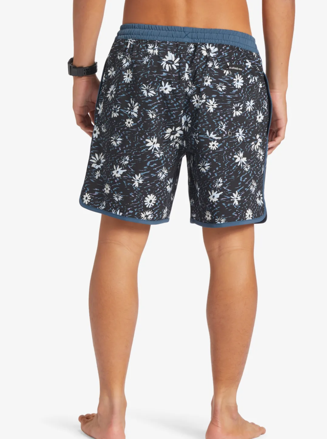 Mens Quiksilver Elastic Waist|Surfsilk Scallop Volley 17" Volleys
