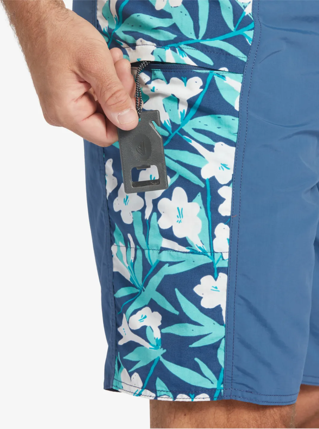 Mens Quiksilver Boardshorts|Waterman Cliffside Solid 19" Boardshorts